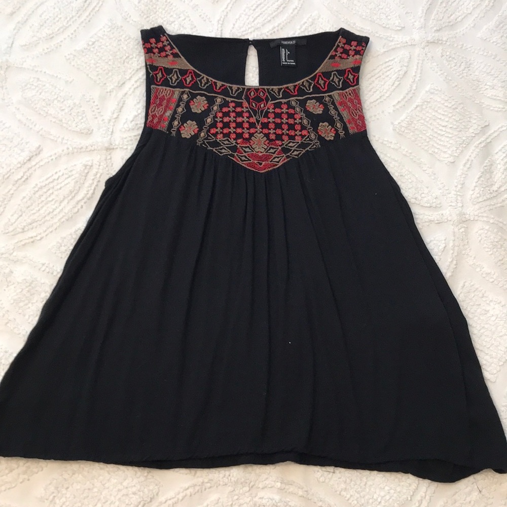 Forever 21 top red embroidery stitched detailed top morracan feel - Picture 1 of 4